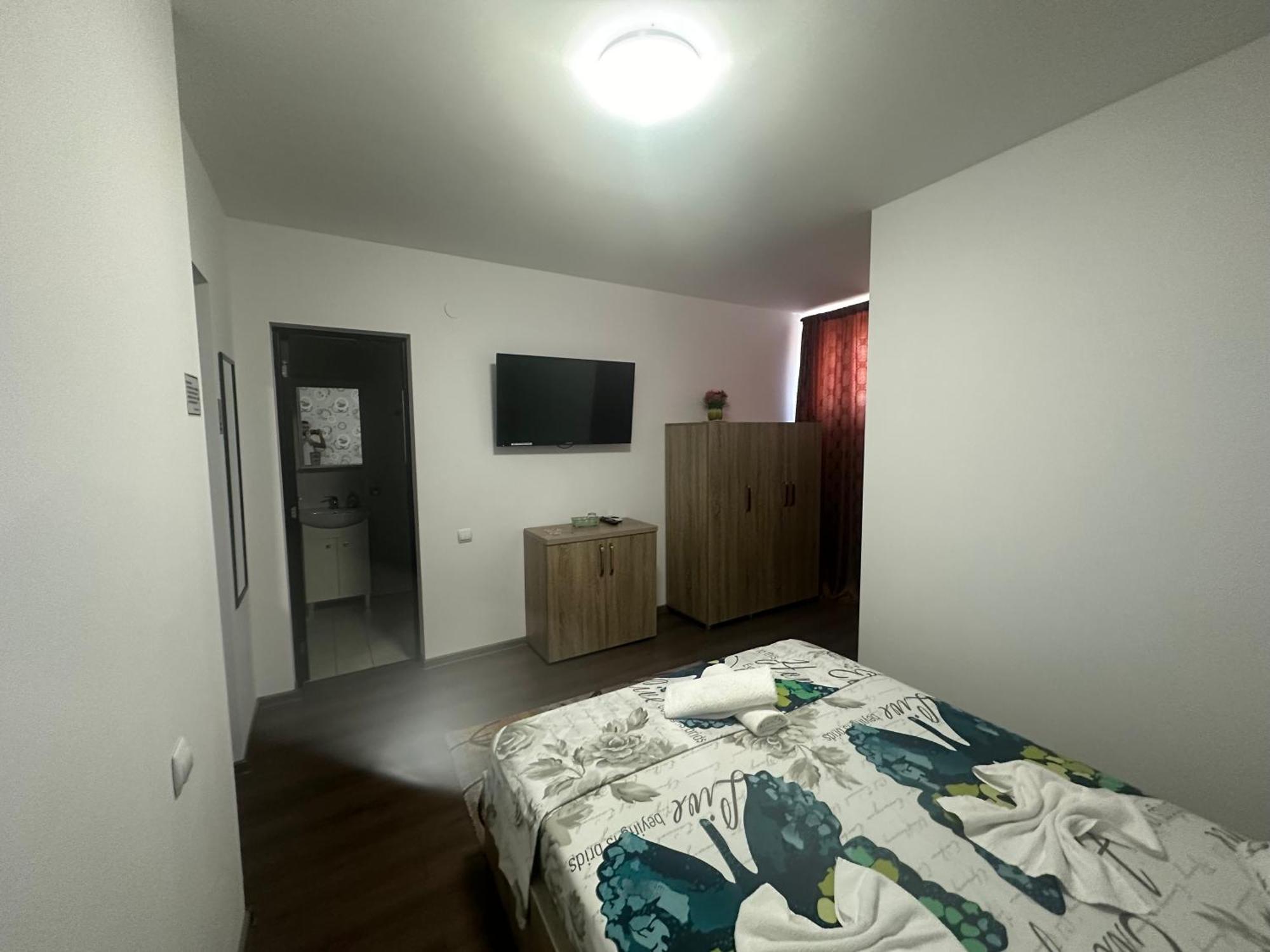 Hotel Casa Clau Orszowa Zewnętrze zdjęcie