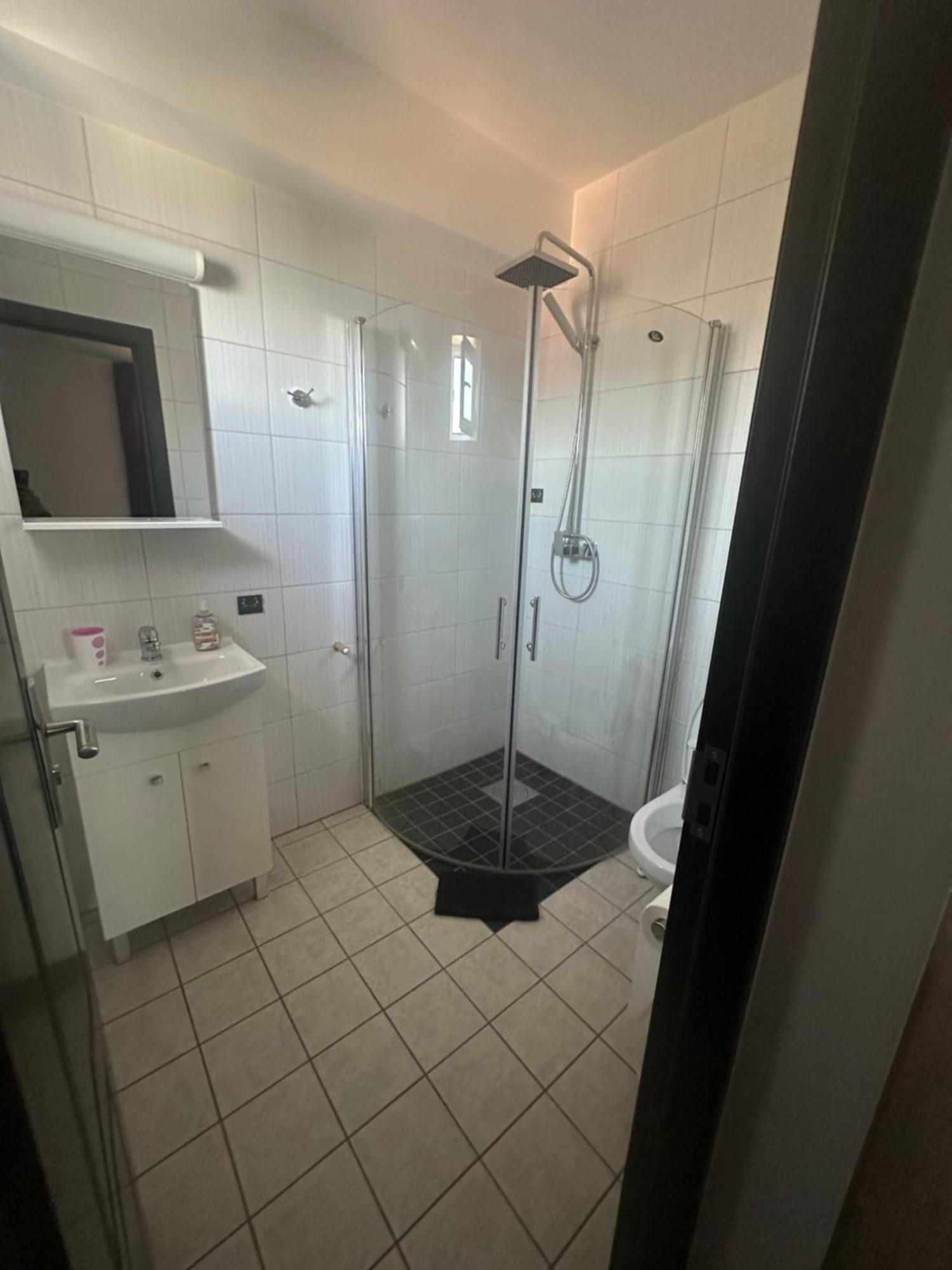 Hotel Casa Clau Orszowa Zewnętrze zdjęcie